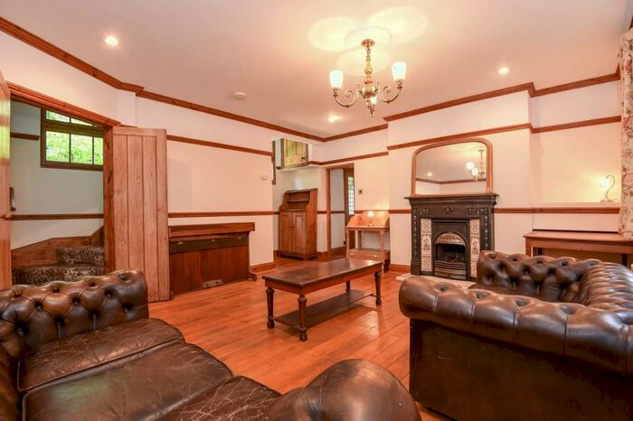 2 Bedroom Cottage To Rent In Shillingford Hill, Nr Wallingford, OX10