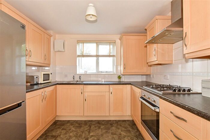 2 Bedroom Flat For Sale In Edward Vinson Drive, Faversham, Kent, ME13