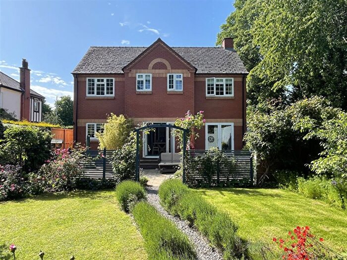 4 Bedroom Detached House For Sale In Three Elms Road, Hereford, HR4