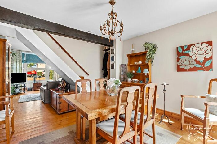 2 Bedroom Semi-Detached House For Sale In Upland Road, Thornwood, CM16