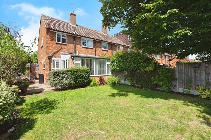 3 Bedroom End Of Terrace House For Sale In Birkbeck Road, Hutton, CM13