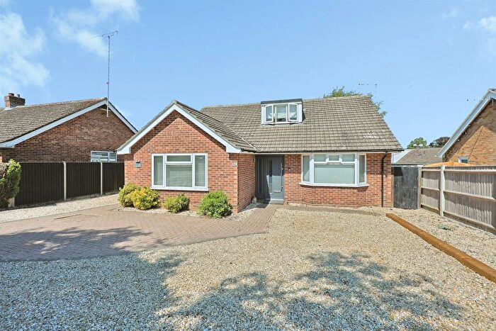 4 Bedroom Bungalow For Sale In George Drive, Drayton, Norwich, NR8
