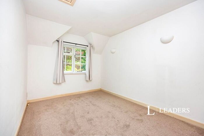 2 Bedroom Apartment To Rent In Thursley Road, Elstead, GU8