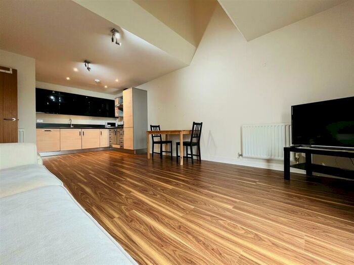 2 Bedroom Duplex To Rent In King Edwards Wharf, Sheepcote Street, B16