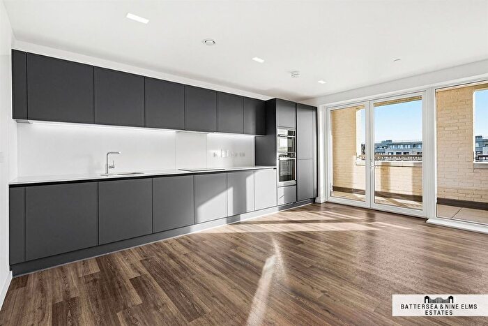 2 Bedroom Flat To Rent In Wheatstone Gardens, Notting Hill, W10