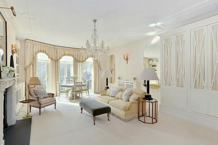 Studio To Rent In Hans Place, Knightsbridge, SW1X