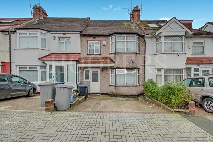 3 Bedroom Terraced House For Sale In Kenwyn Drive, London, NW2