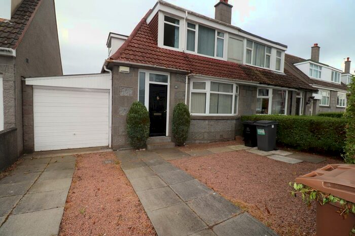 3 Bedroom Semi-Detached House To Rent In Craigton Road, Aberdeen, AB15