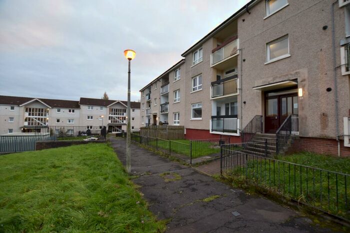 2 Bedroom Flat To Rent In Cornalees Gardens, Glasgow, G53