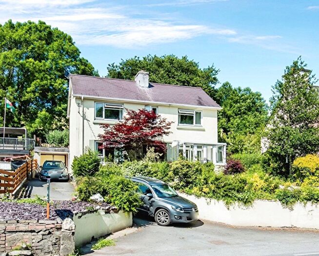4 Bedroom Detached House For Sale In Llanbadarn Fawr, Aberystwyth, Ceredigion, SY23