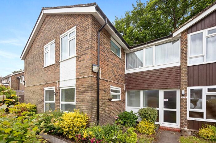 2 Bedroom Flat For Sale In Holly Court, Storrington, RH20