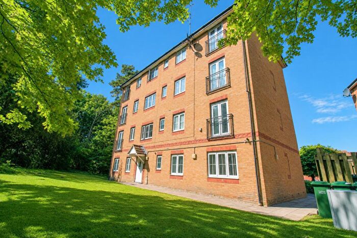 2 Bedroom Flat For Sale In Bromley Close, East Road, Harlow, CM20