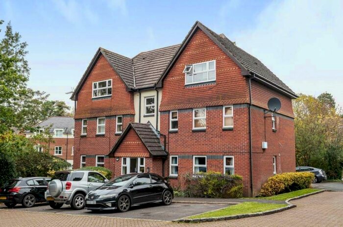 1 Bedroom Apartment To Rent In Shelley Court, Camberley, Surrey, GU15