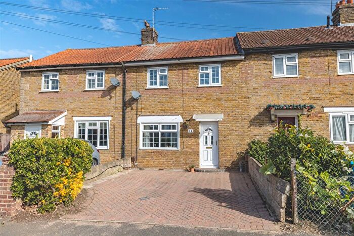 2 Bedroom Terraced House For Sale In Sheepcote Road, Windsor, SL4