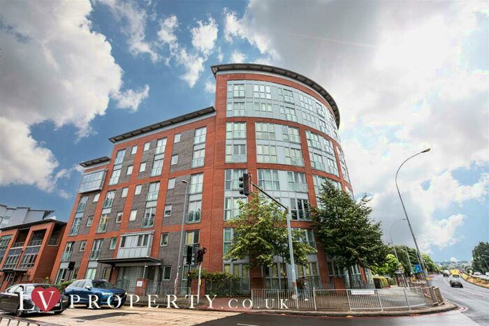 2 Bedroom Apartment To Rent In Lee Bank Middleway, Birmingham City Centre, B15