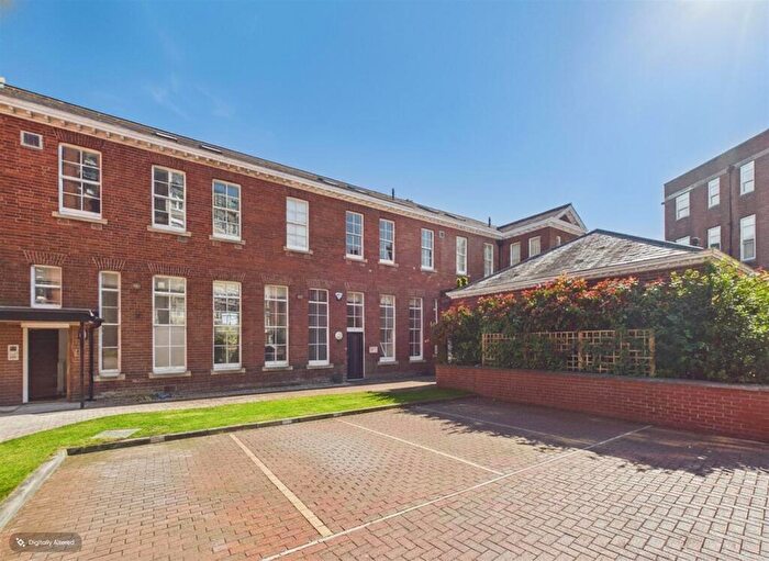 House For Sale In Dean Clarke Gardens, Exeter, EX2