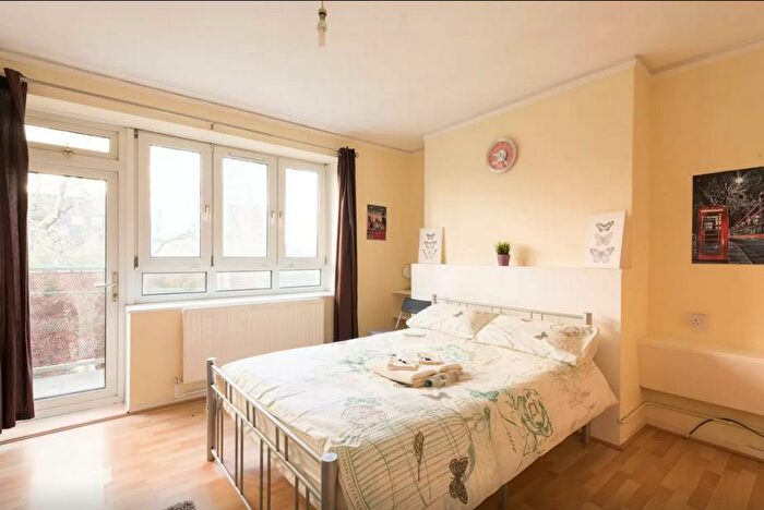 3 Bedroom Flat To Rent In Walford House, Cannon Street Road, London, E1