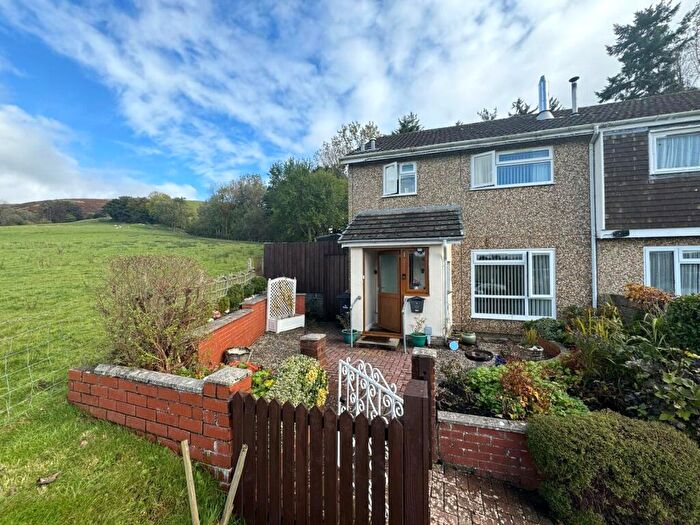 3 Bedroom End Of Terrace House For Sale In Dan Y Gaer, Llanddewi, Llandrindod Wells, Powys, LD1