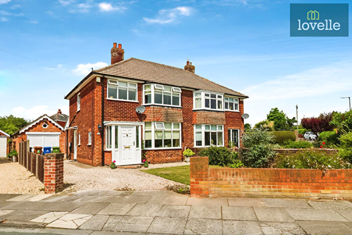 3 Bedroom Semi-Detached House For Sale In Rosaire Place, Scartho, Grimsby, DN33