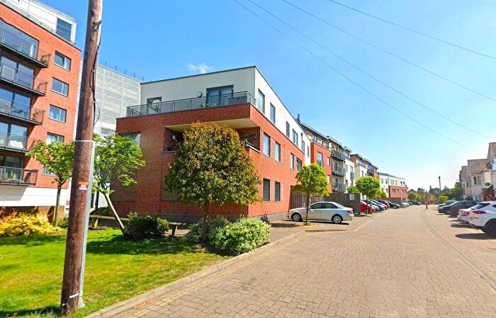 1 Bedroom Flat To Rent In Southern Road, Camberley, GU15