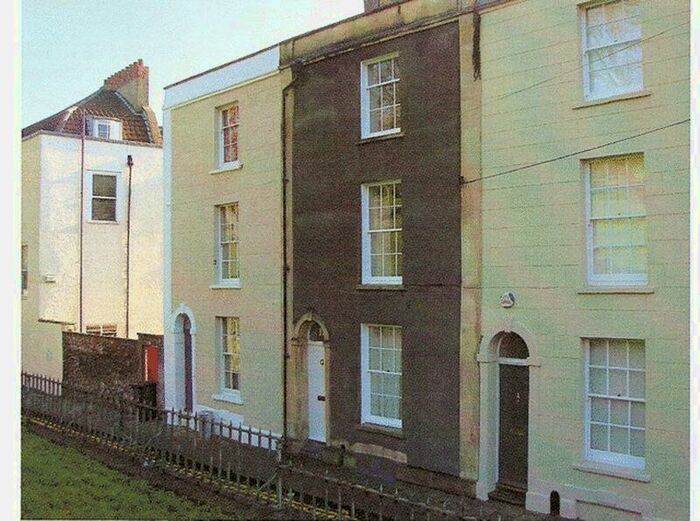 6 Bedroom Terraced House To Rent In Queens Parade, Bristol, BS1