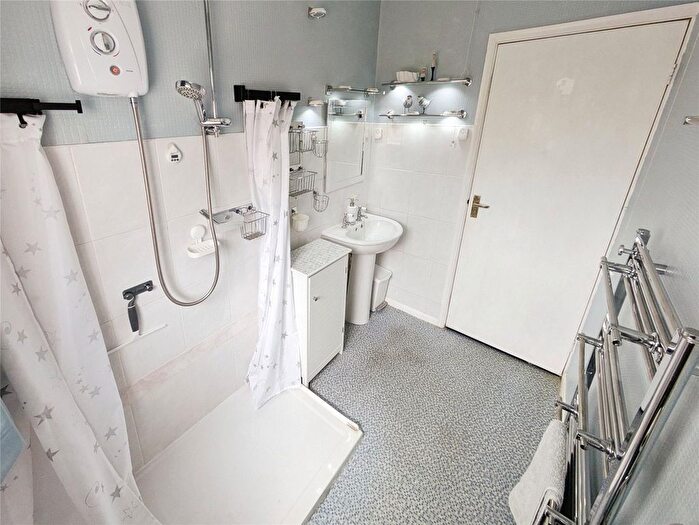 2 Bedroom Bungalow For Sale In St. Peters Avenue, North Hykeham, Lincoln, Lincolnshire, LN6