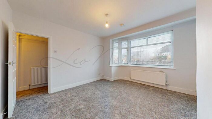 2 Bedroom Flat To Rent In Squirrels Heath Lane, Romford, RM2