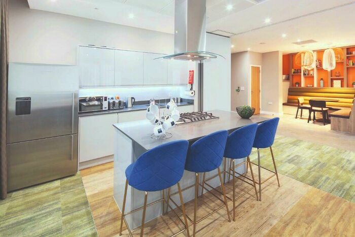 1 Bedroom Apartment To Rent In Queensway, Southampton, Hampshire, SO14