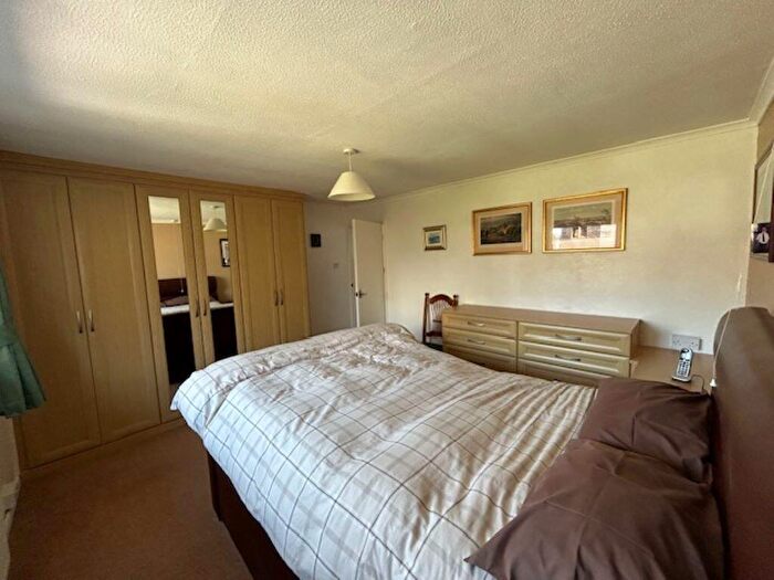 2 Bedroom Detached Bungalow For Sale In Oakbury Drive, Weymouth, DT3