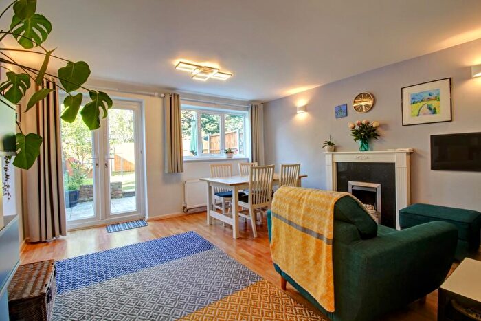 4 Bedroom Terraced House For Sale In Regency Drive, Kenilworth, Warwickshire, CV8