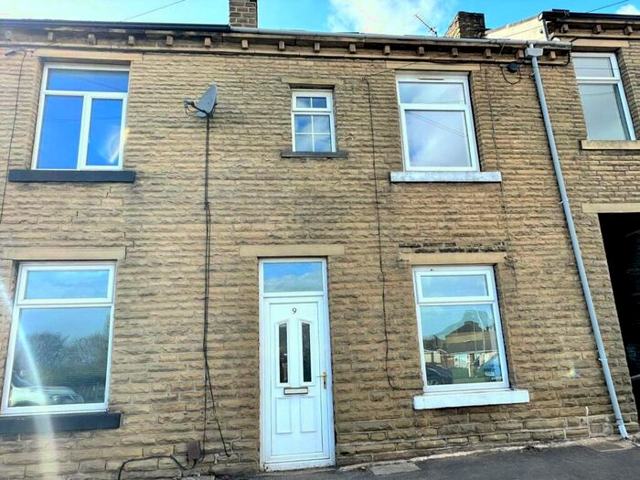 2 Bedroom Terraced House To Rent In Lightcliffe Road, Brighouse, Calderdale, HD6