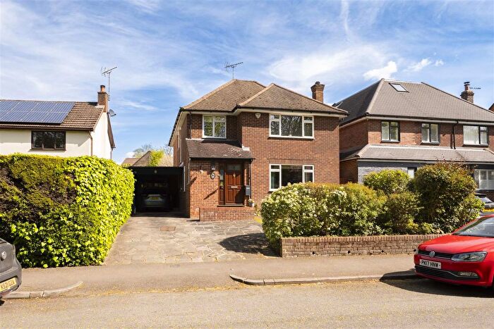 5 Bedroom Detached House For Sale In Admirals Walk, St. Albans, AL1