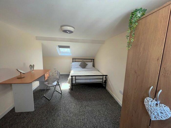 6 Bedroom Terraced House To Rent In St. Martins Street, Brighton, BN2