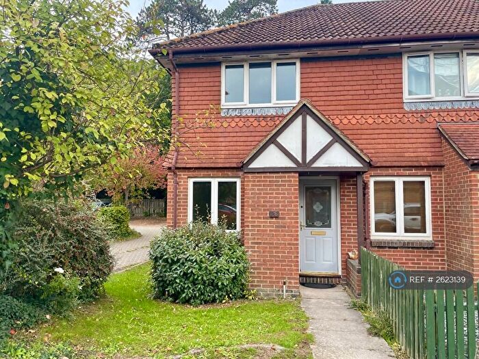 2 Bedroom End Of Terrace House To Rent In Victoria Gardens, Ringwood, BH24