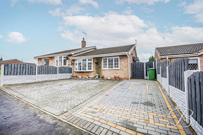 2 Bedroom Semi-Detached Bungalow For Sale In Linden Avenue, Tuxford, Newark, NG22