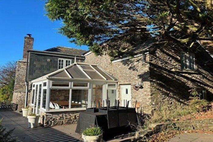 4 Bedroom Cottage To Rent In Treveor Farm, St. Austell, PL26