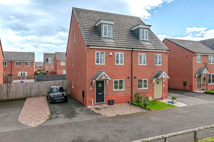 3 Bedroom Semi Detached House For Sale In Assembly Avenue, Leyland, PR25