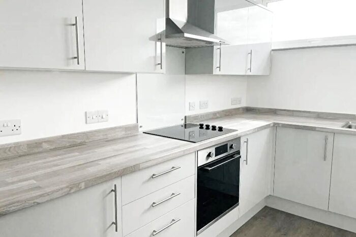 2 Bedroom Flat To Rent In Braemar Avenue, London, NW10