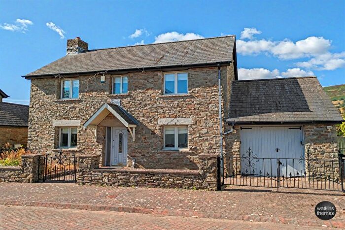4 Bedroom Detached House For Sale In Greyhound Close, Longtown, Hereford, HR2