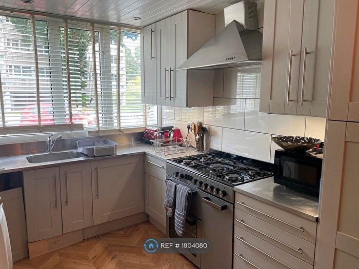 6 Bedroom Terraced House To Rent In Danebury Avenue, London, SW15