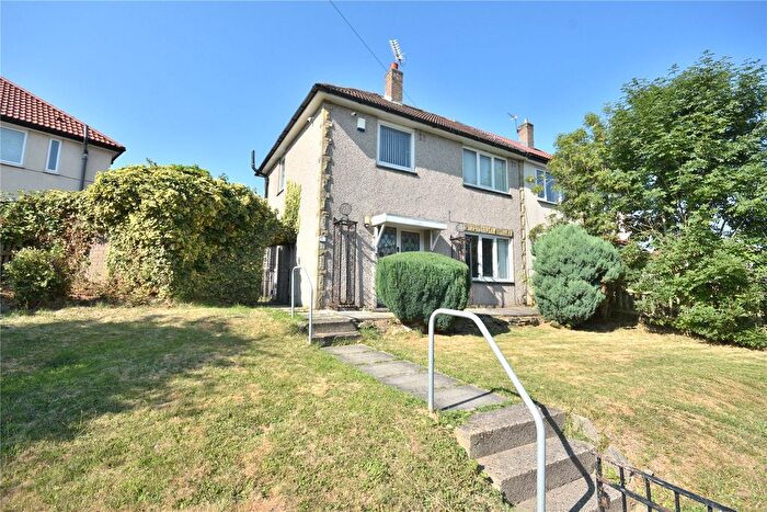 3 Bedroom Semi Detached House For Sale In Mill Green View, Leeds, West Yorkshire, LS14