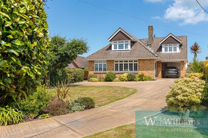 5 Bedroom Detached House For Sale In Fishbourne Lane, Fishbourne, PO33