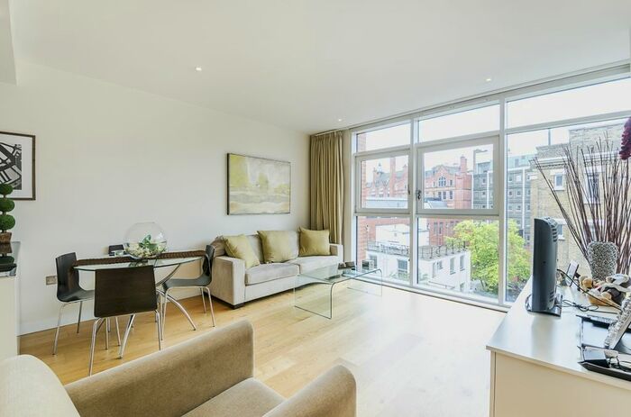 1 Bedroom Flat To Rent In Grosvenor Waterside, Chelsea, SW1W