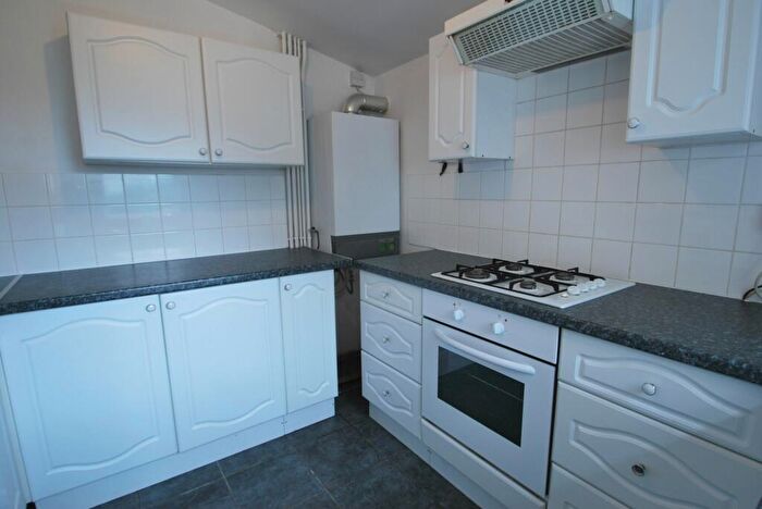 5 Bedroom House To Rent In Tewkesbury Street, Cathays, CF24