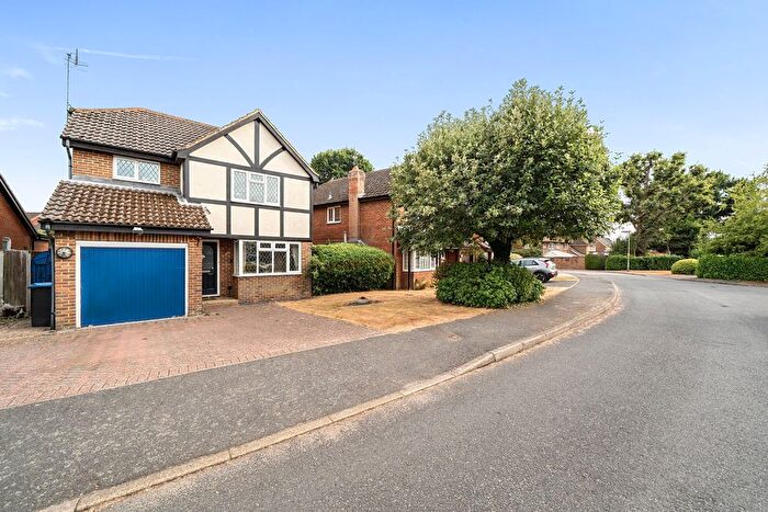 4 Bedroom Detached House For Sale In Lincolns Mead, Lingfield, RH7