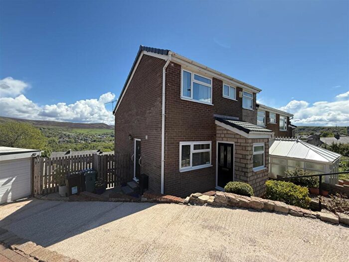 3 Bedroom Semi-Detached House For Sale In Sandbed Lane, Mossley, Ashton-Under-Lyne, OL5