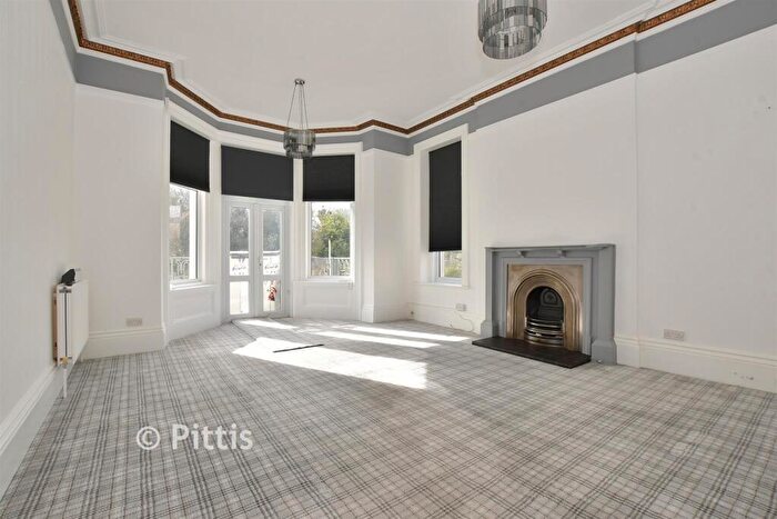 3 Bedroom Flat For Sale In St. Boniface Road, Ventnor, Isle Of Wight, PO38