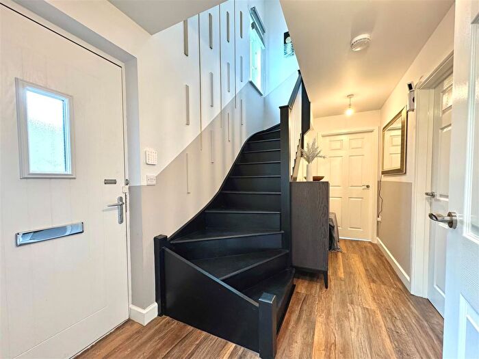 3 Bedroom End Of Terrace House For Sale In Chivilas Road, Camborne, TR14