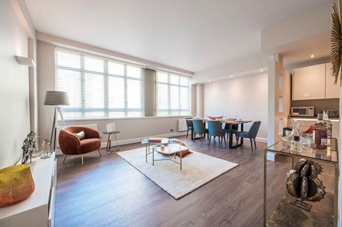 2 Bedroom Flat To Rent In City Road, Old Street, London, EC1V