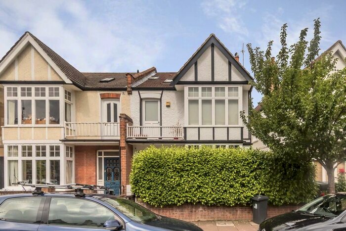 2 Bedroom Flat To Rent In Rusthall Avenue, London, W4